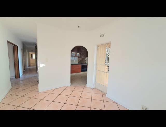 3 BEDROOM HOUSE FOR SALE IN VANDERBIJLPARK SE 6